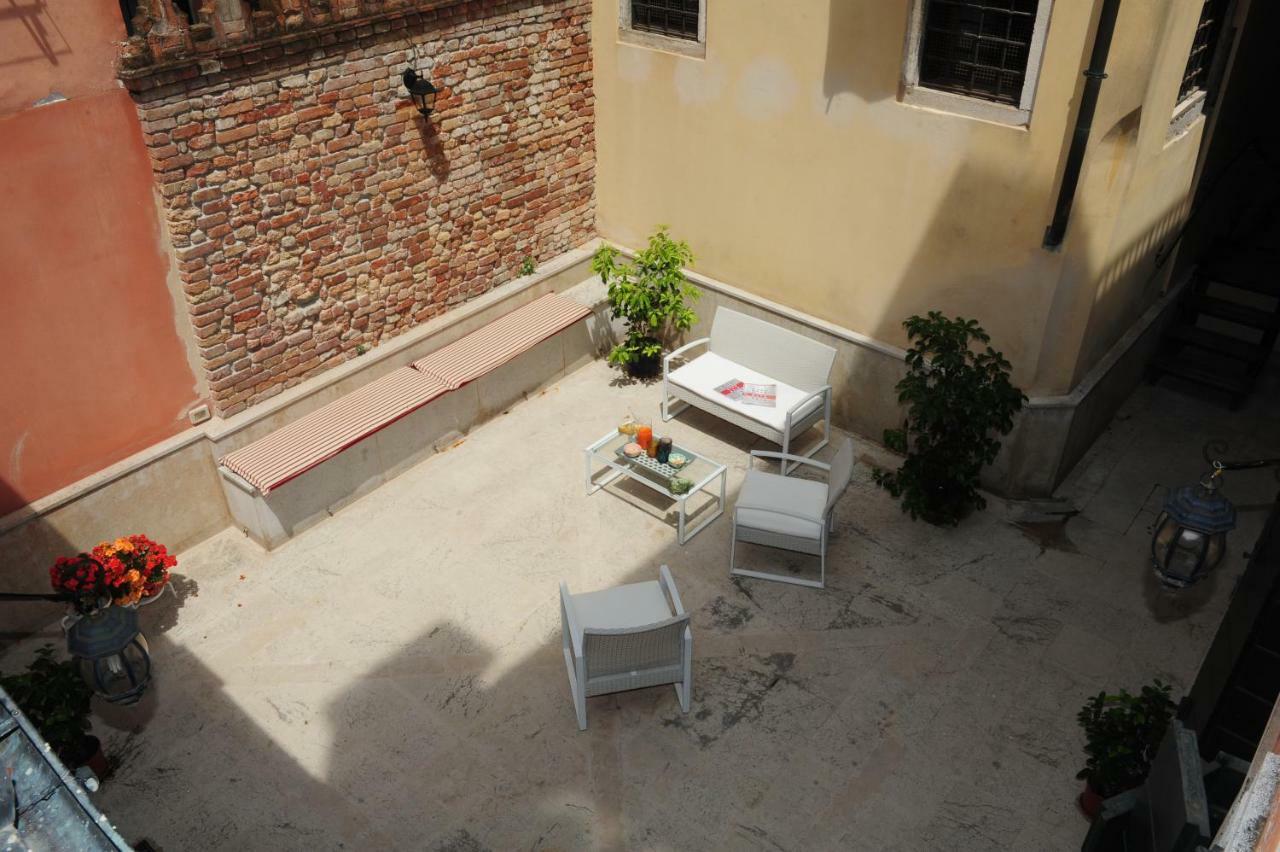 Ca' Del Cortile Apartment Venice Exterior photo